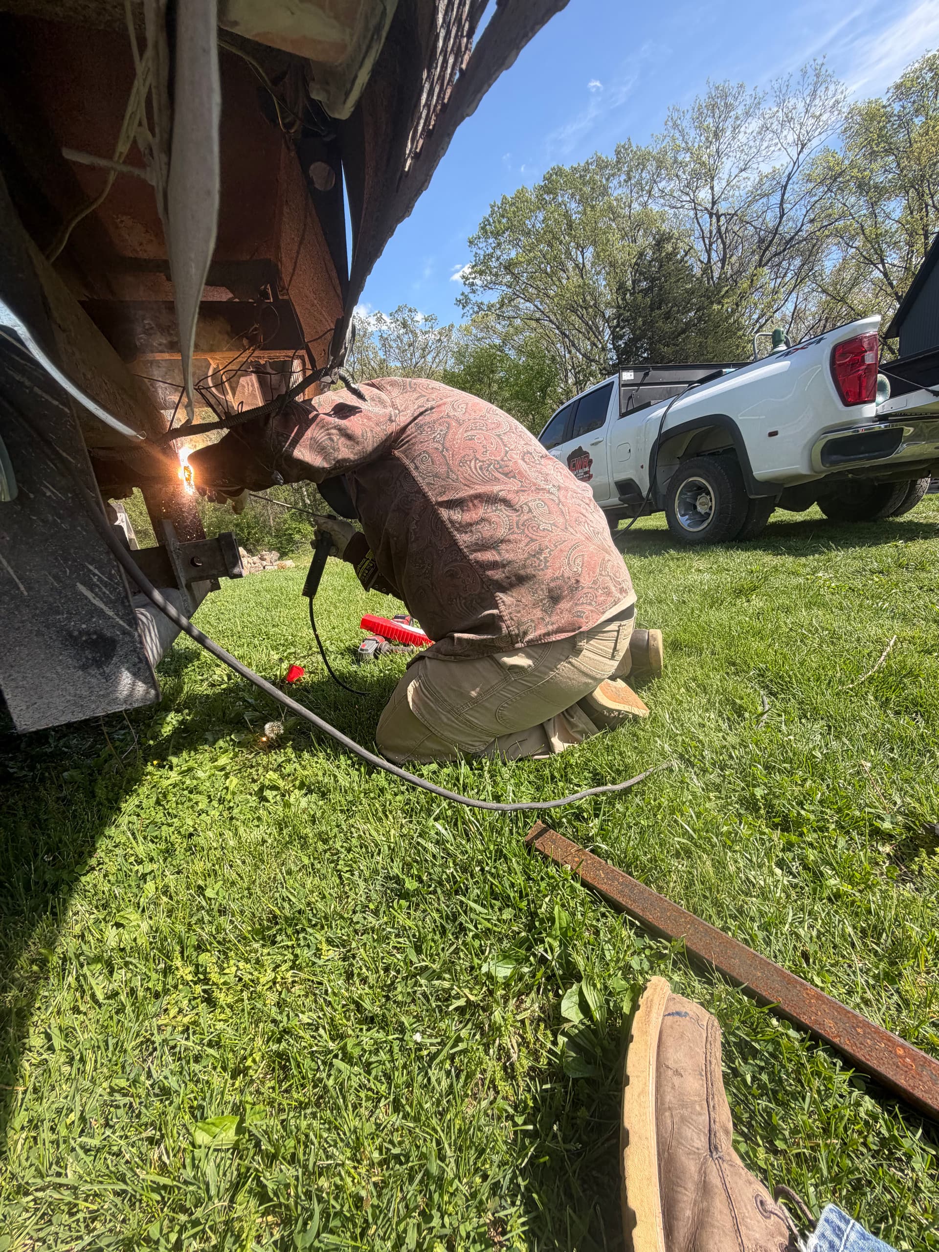 Gallery photos for F550 Receiver Hitch Welded Solid With Added Gusset Reinforcement: Image #2